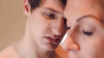 Yumruk azeri lezbiyen porno