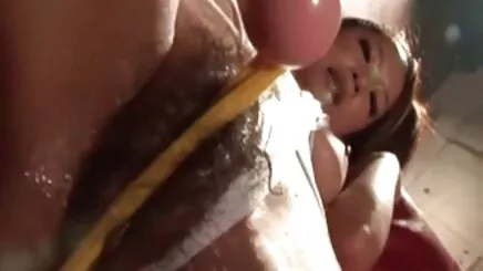 karısı fahişe ve koca qehbe sikisi oynuyor