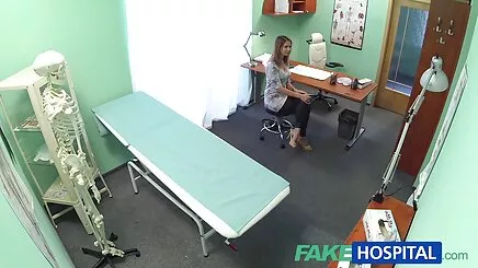 Seks kız azeri porno seks doktor tarafından sürülmüş!