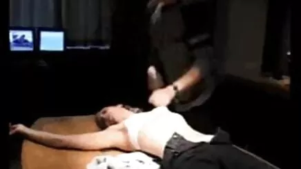 Amatör lying üzerinde ona yüz azeriseks indir ile ona ıslak
